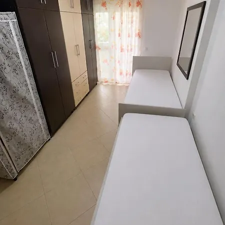 Apartment Artsy Living Selvia *